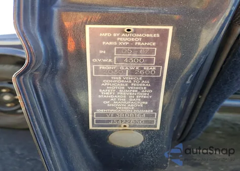 1988 Peugeot 505 Gls z USA, uszkodzony, nr VIN VF3BD8164JS422850